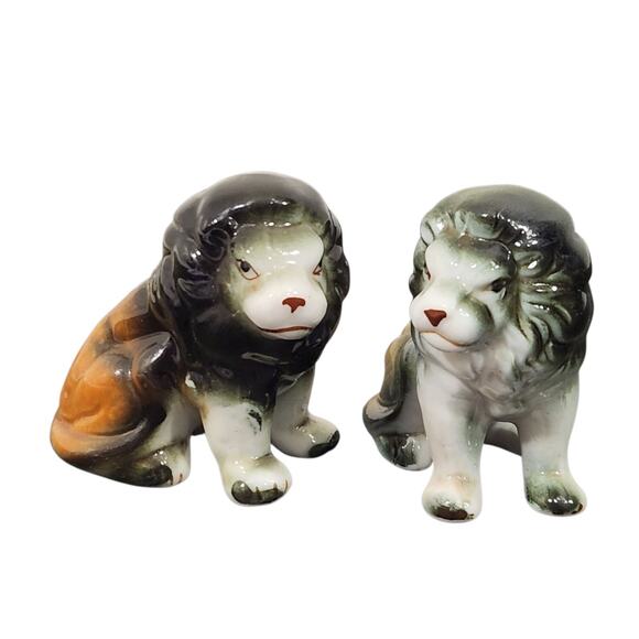 VTG MINI LION FIGURINE SET BONE CHINA CERAMIC PORCELAIN HAND PAINTED TAIWAN - Picture 1 of 6